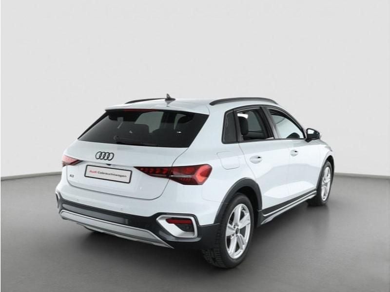 Gebraucht Audi A3 Ambiente 204 PS (150 kW) 2025 Gletscherweiß metallic Kombi