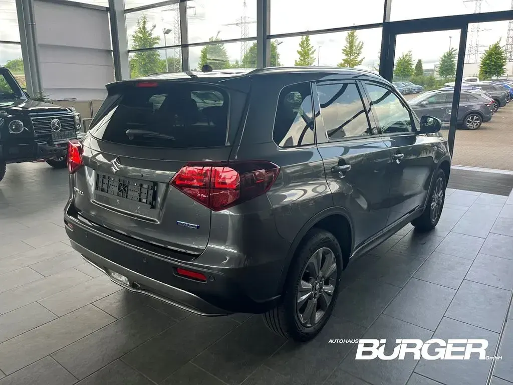 Gebraucht Suzuki Vitara Comfort 110 PS (80 kW) 2025 Titan dark gray metallic (metallic) SUV