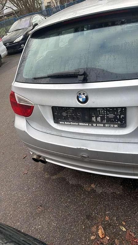 Gebraucht BMW 320 163 PS (119 kW) 2008 Limousine