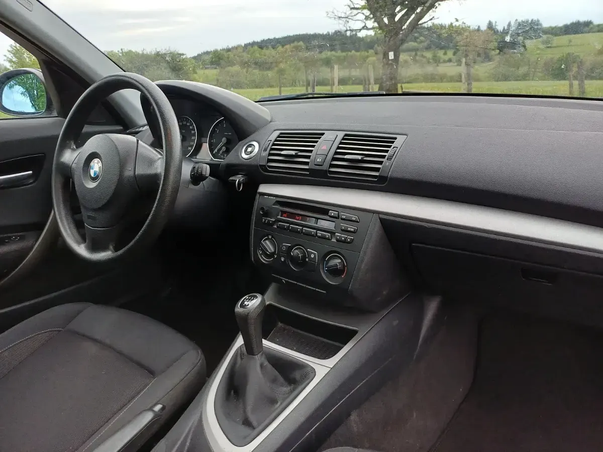 Gebraucht BMW 118 129 PS (94 kW) 2006 Braun Kleinwagen