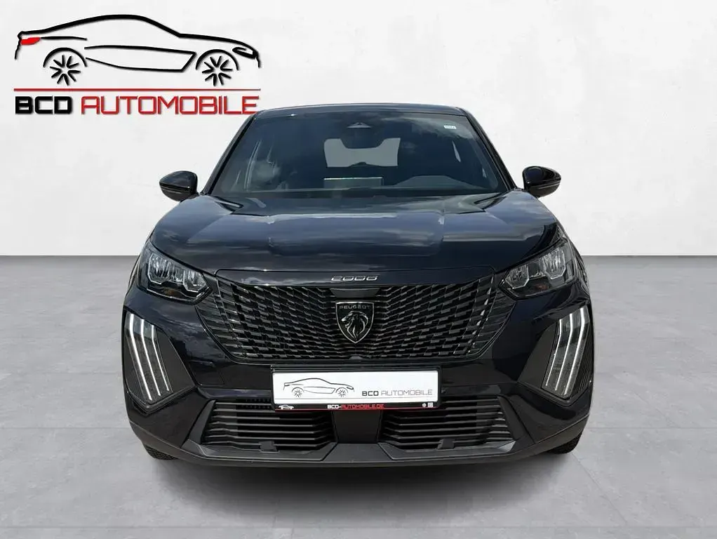 Neu Peugeot 2008 Style 145 PS (106 kW) 2026 Schwarz SUV