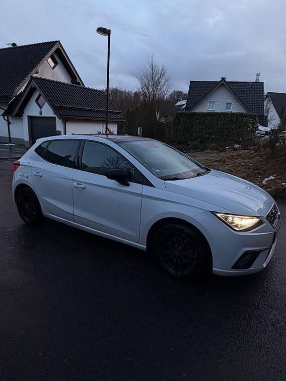 Gebraucht Seat Ibiza FR 150 PS (110 kW) 2019 Weiß Kleinwagen