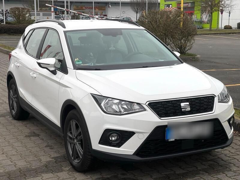 Weiß Gebraucht 2019 Seat Arona SUV | 9.000 € (Guter Preis) - Bild 1/4