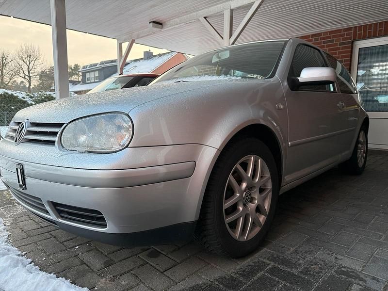 Gebraucht VW Golf IV 2001 Grau Kleinwagen
