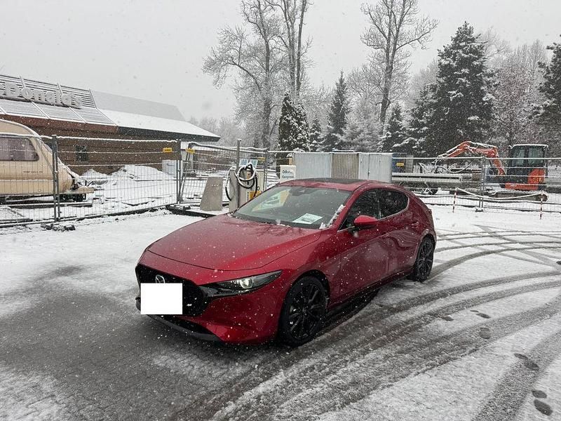 Rot Gebraucht 2023 Mazda 3 Limousine | 21.900 € (Superpreis) - Bild 1/4