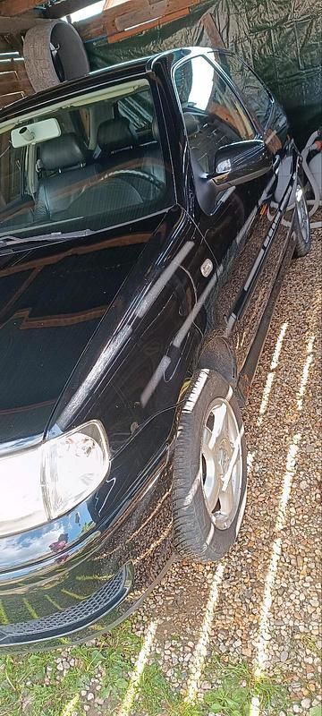Schwarz Gebraucht 2001 VW Polo Kleinwagen | 299 € (Superpreis) - Bild 1/4