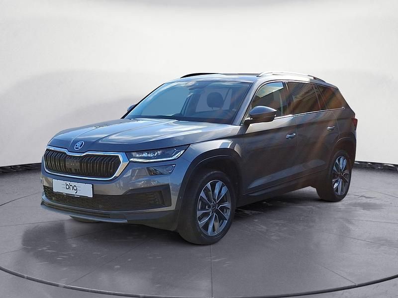 Grau Gebraucht 2023 Skoda Kodiaq Tour SUV | 30.960 € (Guter Preis) - Bild 1/4