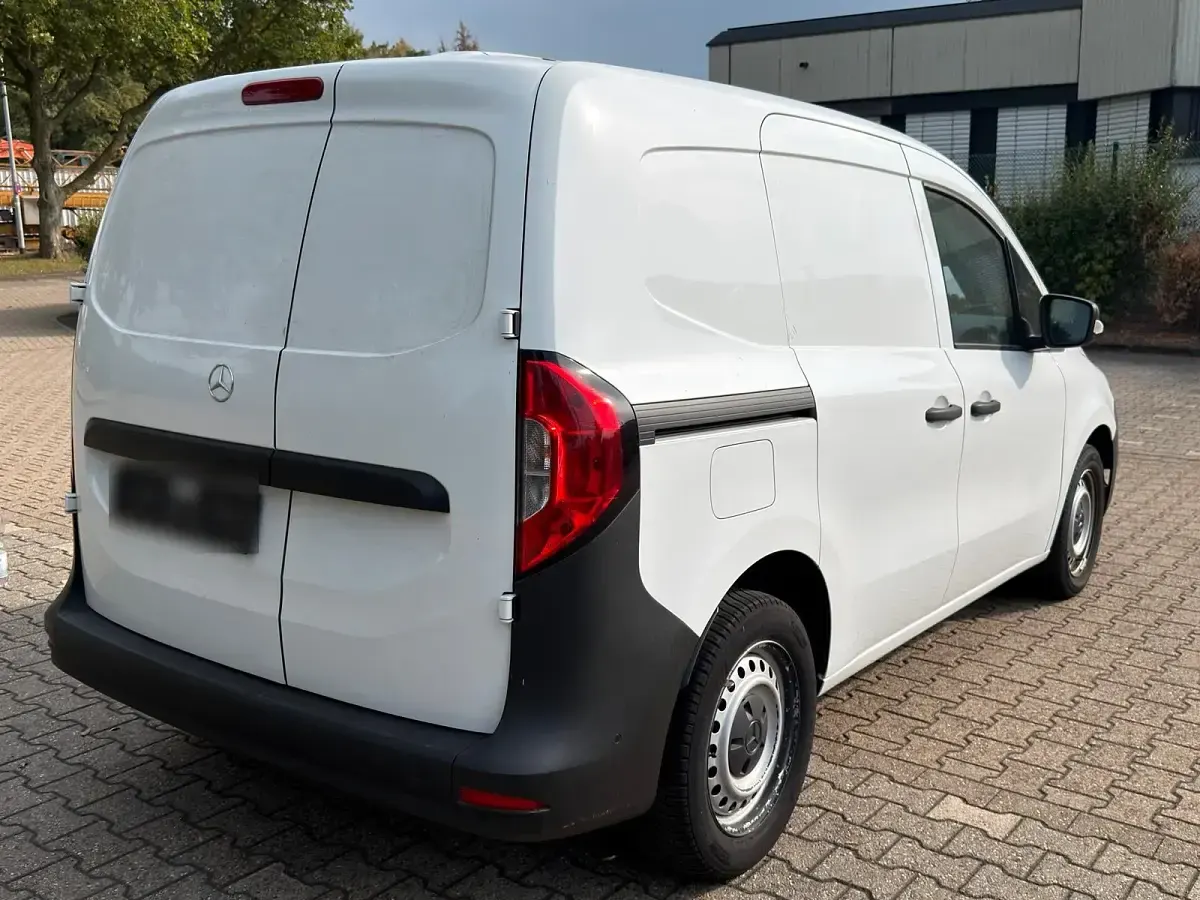 Gebraucht Mercedes Citan 110 95 PS (69 kW) 2022 Weiß Van / Kleinbus