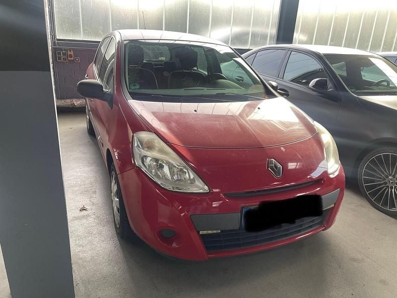 Rot Gebraucht 2012 Renault Clio IV Kleinwagen | 2.999 € - Bild 1/4