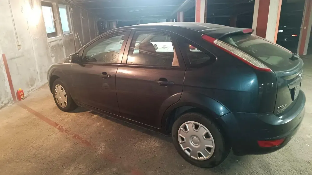 Gebraucht Ford Focus Style 90 PS (66 kW) 2008 Blau Kombi