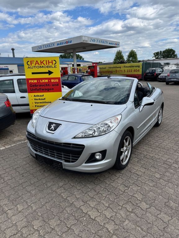 Grau Gebraucht 2013 Peugeot 207 CC Active Cabrio | 5.990 € (Etwas zu teuer) - Bild 1/4