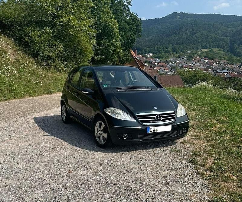 Schwarz Gebraucht 2005 Mercedes A200 Avantgarde Van / Kleinbus | 2.800 € (Fairer Preis) - Bild 1/4