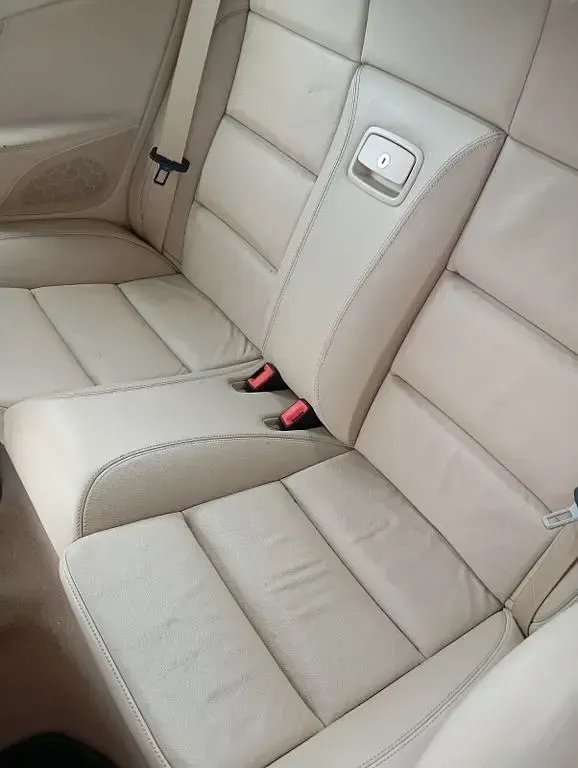 Gebraucht VW Eos 160 PS (117 kW) 2013 Rot Cabrio