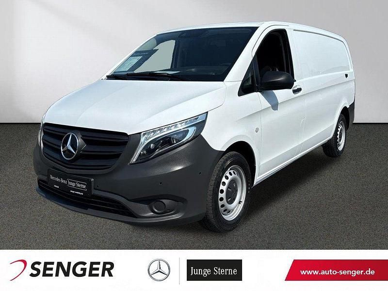 Weiß Gebraucht 2021 Mercedes Vito Van / Kleinbus | 30.167 € (Fairer Preis) - Bild 1/4