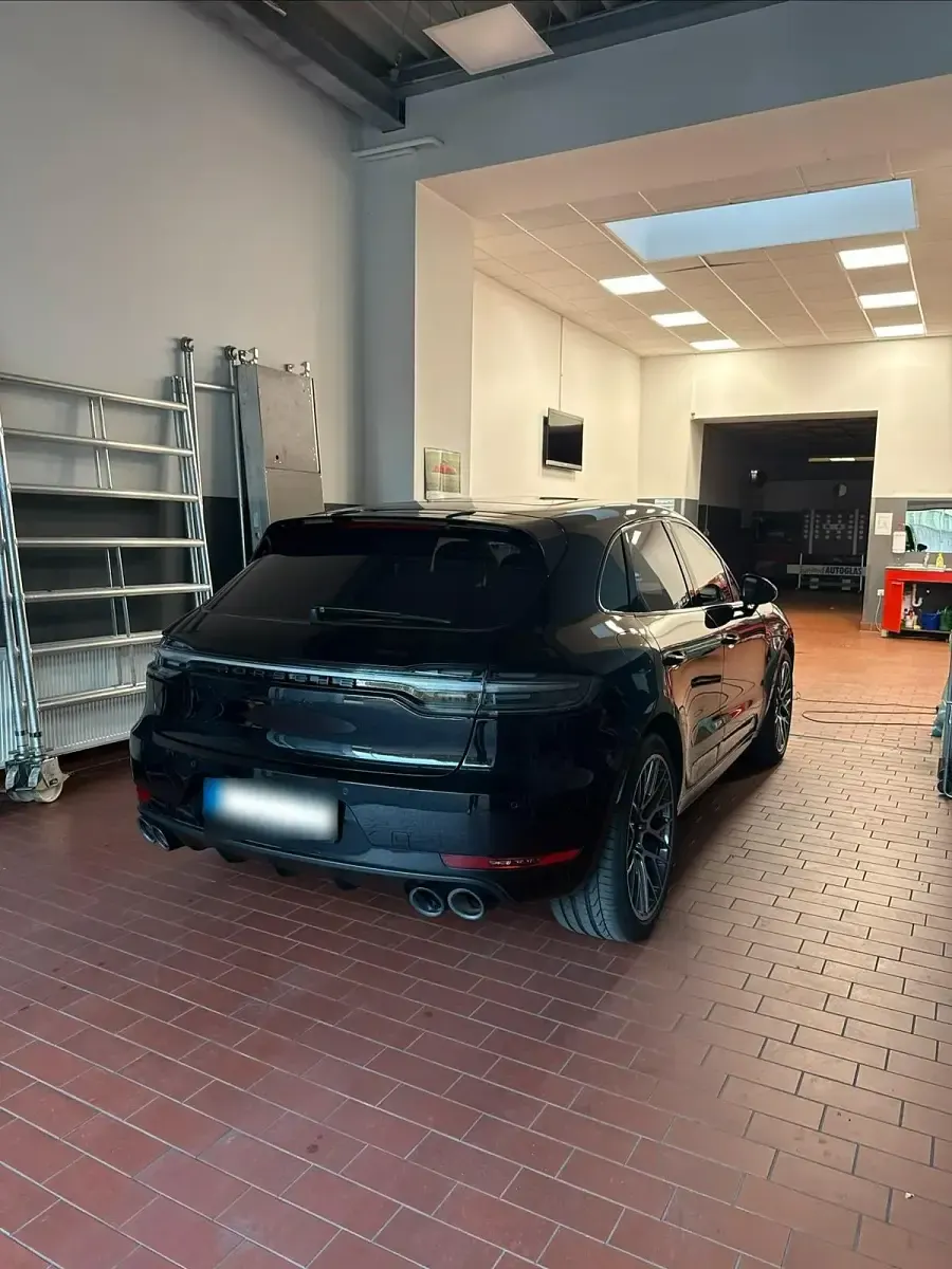 Gebraucht Porsche Macan 441 PS (324 kW) 2020 Schwarz SUV