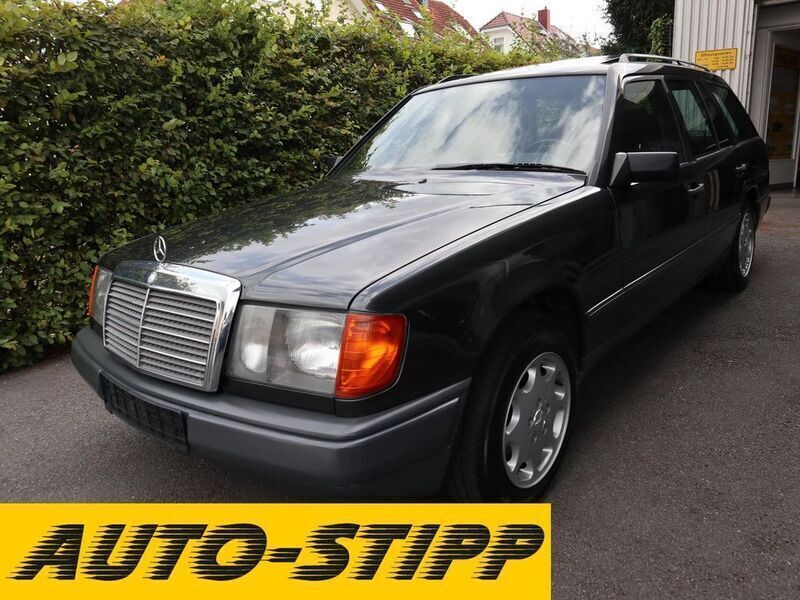 Schwarz Gebraucht 1987 Mercedes 230 Classic Kombi | 17.950 € - Bild 1/4