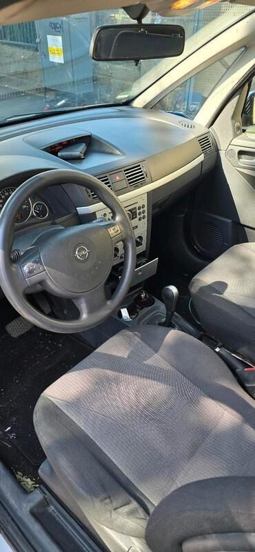 Silber Gebraucht 2005 Opel Meriva Van / Kleinbus | 1.350 € (Guter Preis) - Bild 1/4