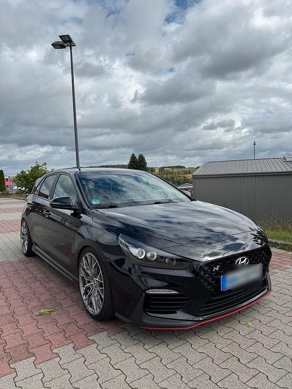 Schwarz Gebraucht 2020 Hyundai i30 N Performance Limousine | 21.990 € (Guter Preis) - Bild 1/4