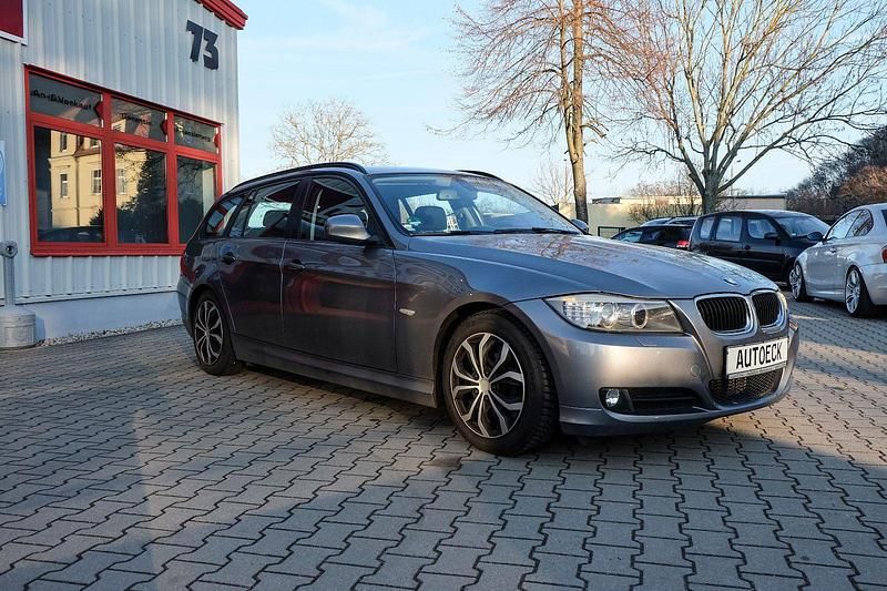 Gebraucht BMW 320 Comfort Edition 163 PS (119 kW) 2012 Grau Kombi