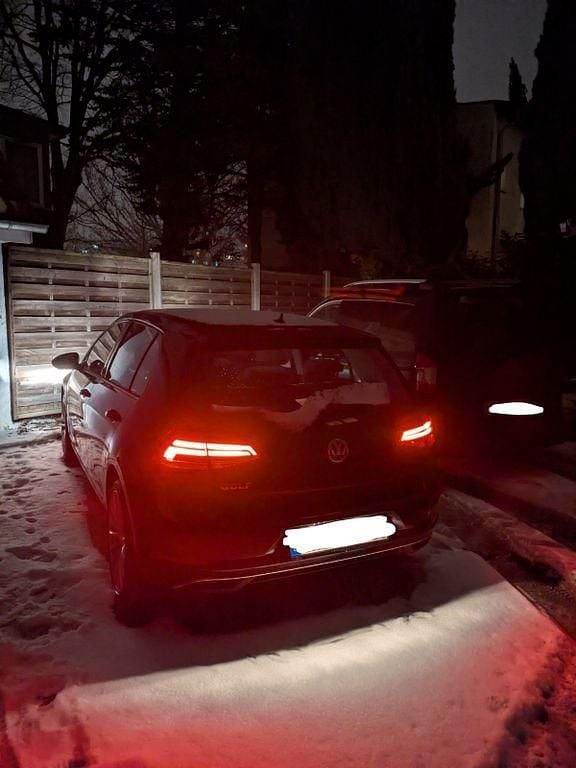 Gebraucht VW Golf VII Sound 110 PS (80 kW) 2018 Schwarz Limousine