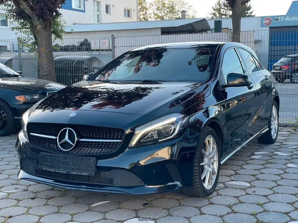 Gebraucht Mercedes A220 177 PS (130 kW) 2016 Schwarz Limousine