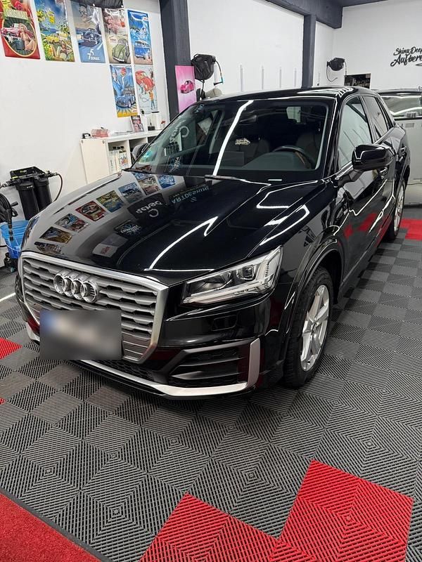 Gebraucht Audi Q2 Black Edition 150 PS (110 kW) 2018 Schwarz SUV