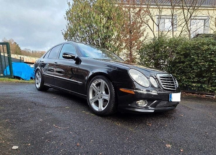 Gebraucht Mercedes E500 AMG 387 PS (284 kW) 2006 Schwarz Limousine