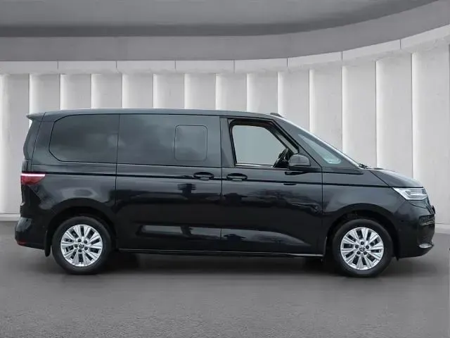 Gebraucht VW Multivan 150 PS (110 kW) 2023 Van / Kleinbus