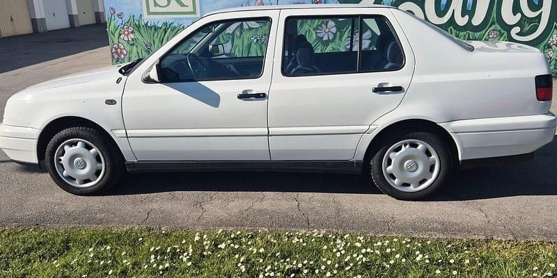 Second-hand VW Vento 75 CP (55 kW) 1996 Alb Berlinǎ