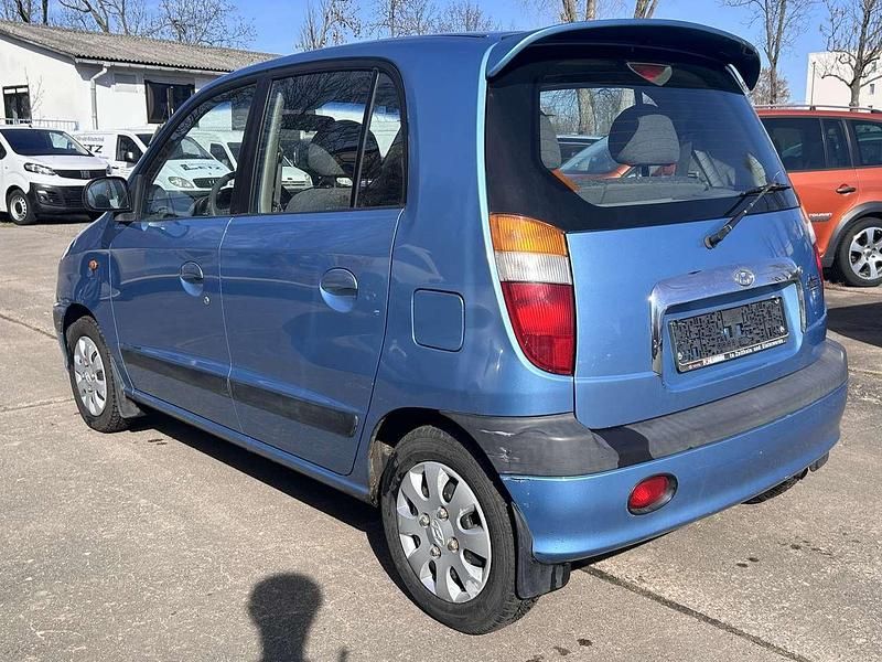 Gebraucht Hyundai Atos 54 PS (39 kW) 2000 Blaumetallic Kleinwagen