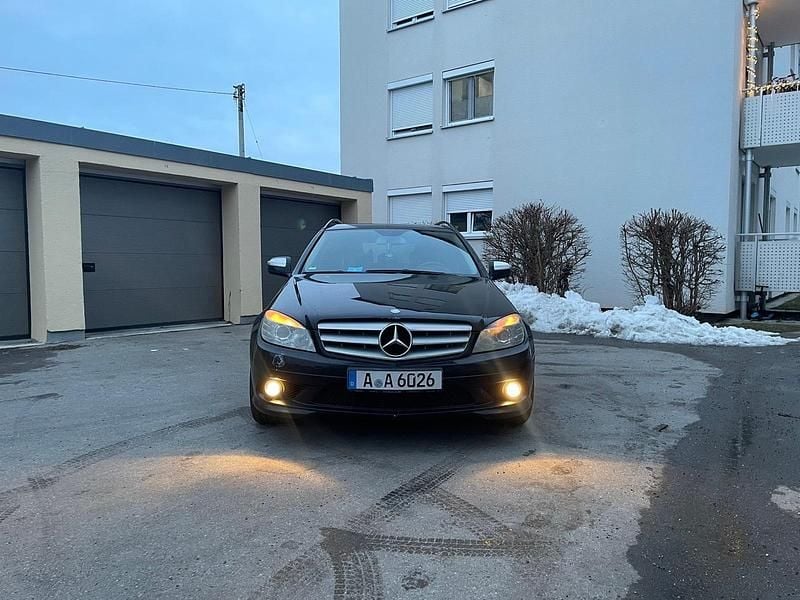Schwarz Gebraucht 2008 Mercedes C220 Kombi | 4.500 € (Guter Preis) - Bild 1/4
