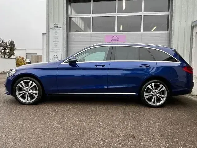 Gebraucht Mercedes C400 Business 333 PS (244 kW) 2020 Blau Limousine