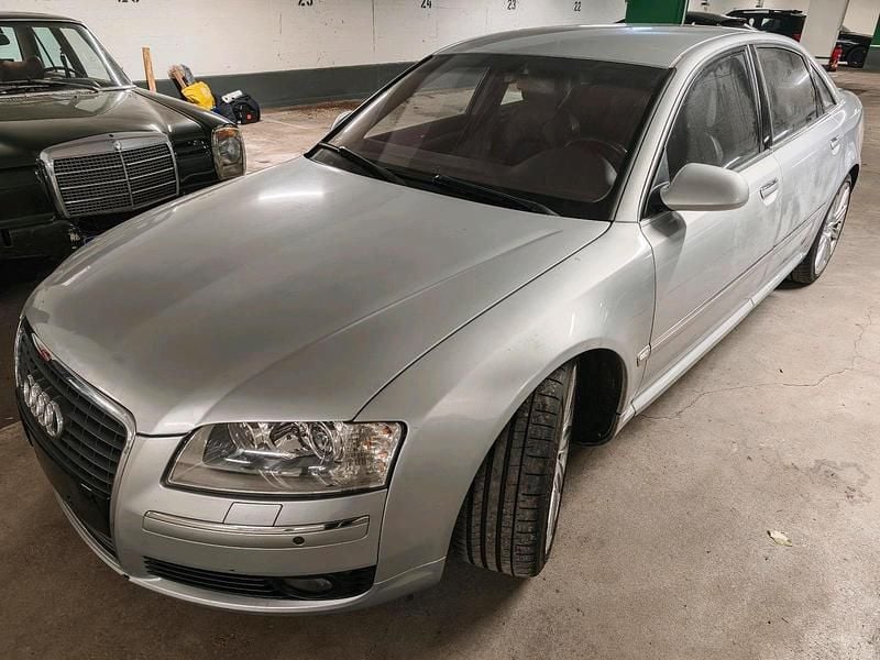 Gebraucht Audi A8 450 PS (330 kW) 2005 Silber Limousine