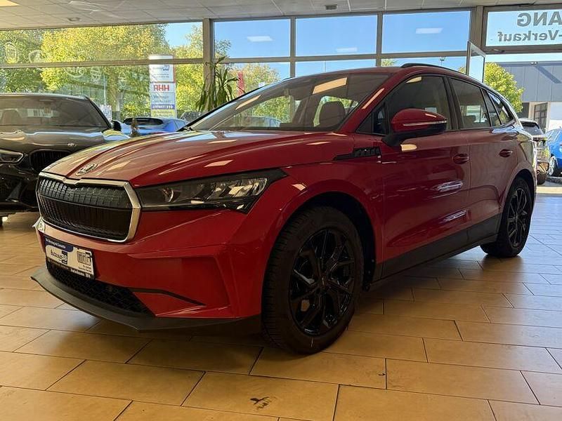 Rot Gebraucht 2021 Skoda Enyaq iV Loft SUV | 22.990 € (Guter Preis) - Bild 1/4