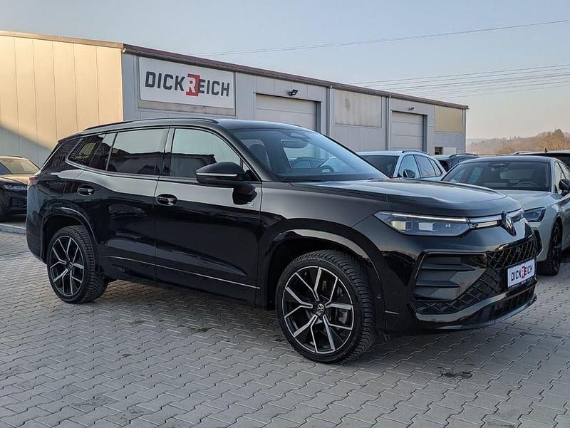 Gebraucht VW Tayron R-line 193 PS (141 kW) 2025 Schwarz SUV