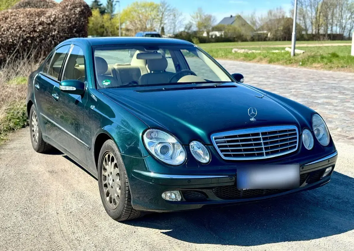 Gebraucht Mercedes E320 Elegance 224 PS (164 kW) 2003 Grün Limousine