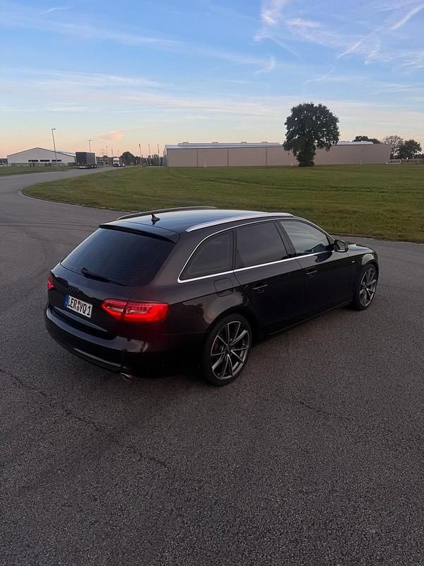 Gebraucht Audi A4 S-Line 270 PS (198 kW) 2013 Schwarz Kombi
