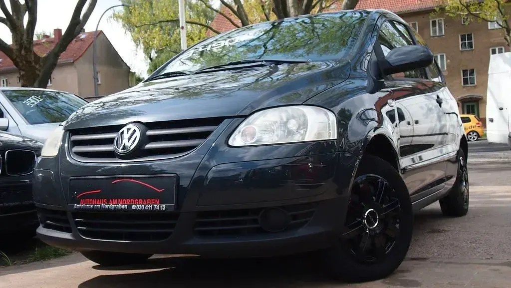 Używany VW Fox Refresh 54 KM (39 kW) 2009 Szary Hatchback