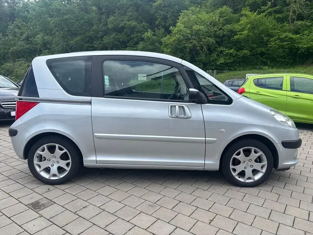 Gebraucht Peugeot 1007 Sport 109 PS (80 kW) 2009 Grau Van / Kleinbus