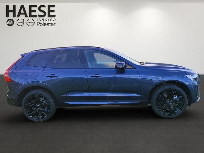 Neu Volvo XC60 Plus 455 PS (334 kW) 2025 Blau SUV