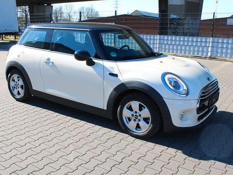 Second-hand Mini Cooper 136 CP (100 kW) 2015 Alb Hatchback