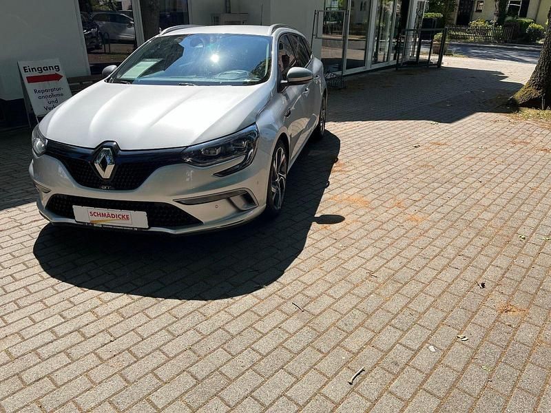 Grau Gebraucht 2018 Renault Mégane GrandTour GT Kombi | 15.990 € (Fairer Preis) - Bild 1/4