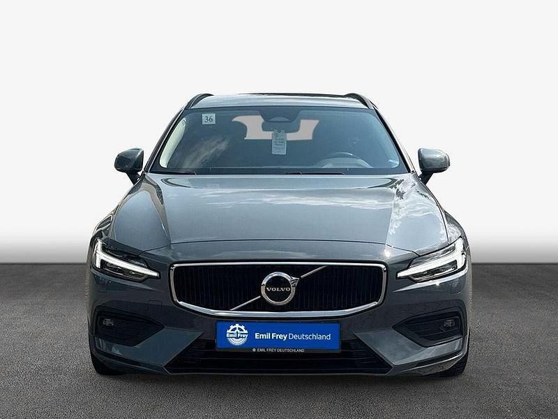 Gebraucht Volvo V60 Core 163 PS (119 kW) 2024 Grau Kombi