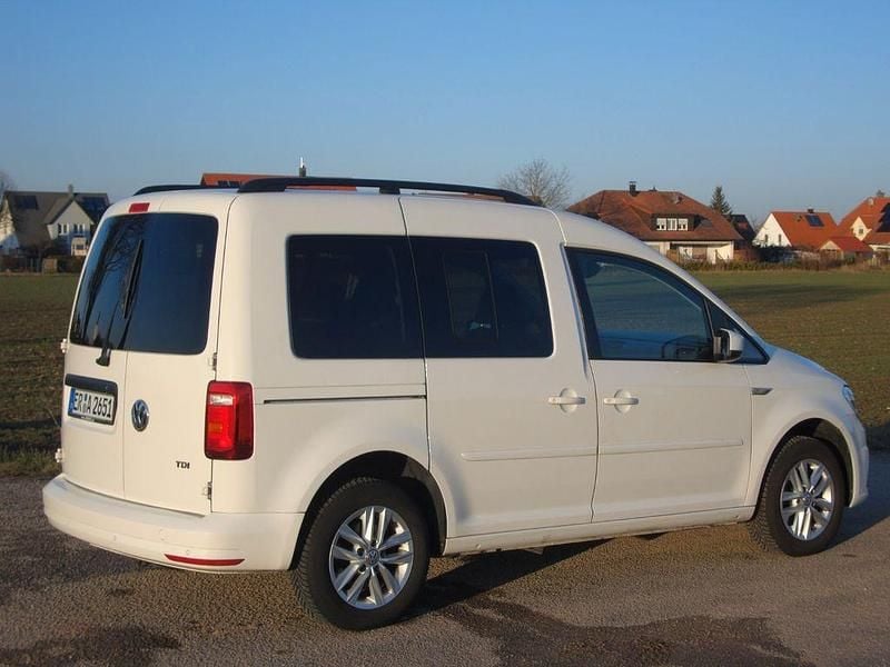 Gebraucht VW Caddy 102 PS (75 kW) 2017 Weiß Van / Kleinbus