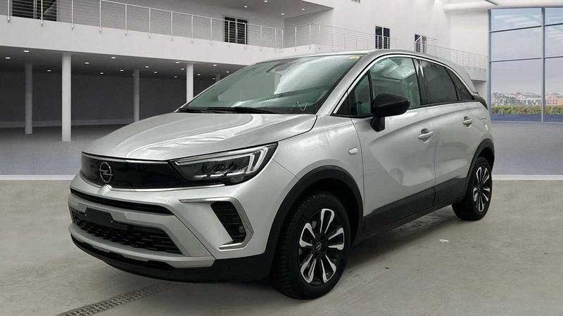 Silbermetallic (metallic) Gebraucht 2024 Opel Crossland Elegance SUV | 17.770 € (Guter Preis) - Bild 1/4
