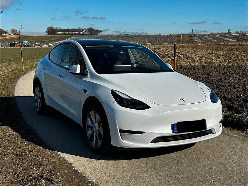 Gebraucht Tesla Model Y Long Range AWD 378 kW (514 PS) 2022 Weiß SUV