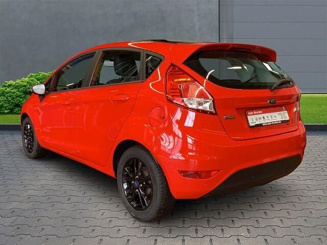Gebraucht Ford Fiesta Celebration 101 PS (74 kW) 2017 Rot Kleinwagen