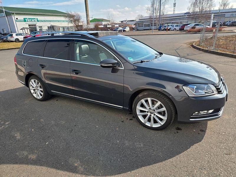 Gebraucht VW Passat Highline 140 PS (102 kW) 2011 Grau Kombi