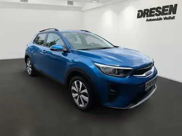 Gebraucht Kia Stonic Vision 84 PS (61 kW) 2023 Spb) sporty blue (blau SUV