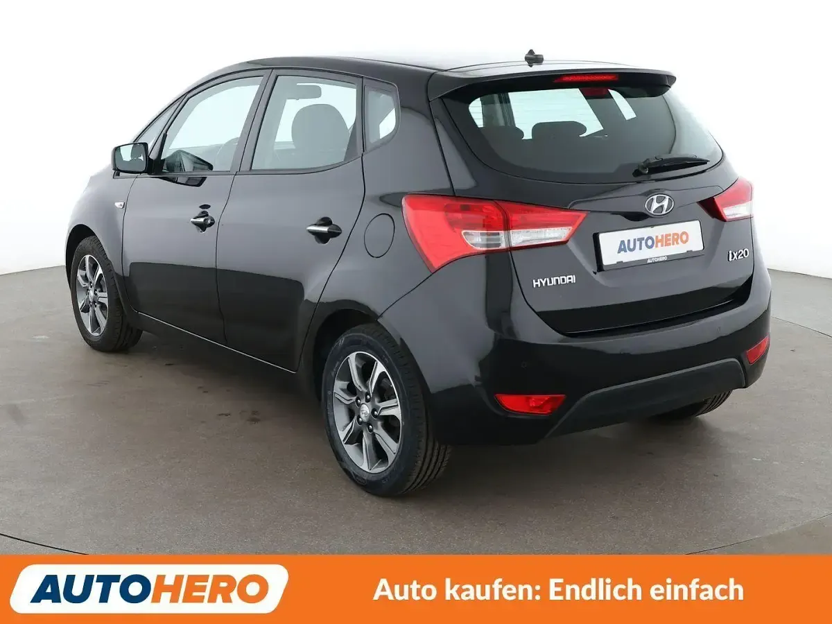 Gebraucht Hyundai ix20 YES! 125 PS (91 kW) 2016 Schwarz Kleinwagen